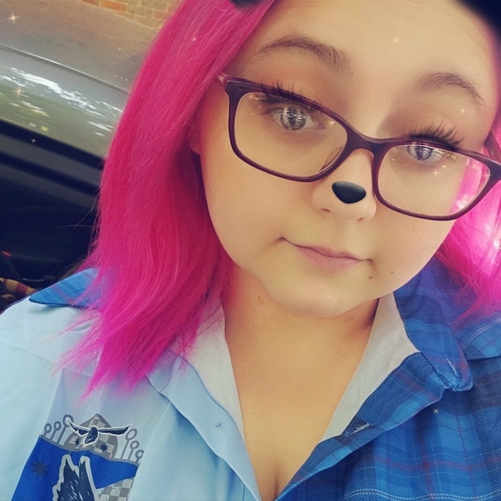 Meet your Posher, Leeanna